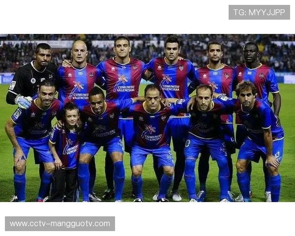 里尔法甲前三轮2胜1平暂时登顶榜首 展现强劲夺冠实力